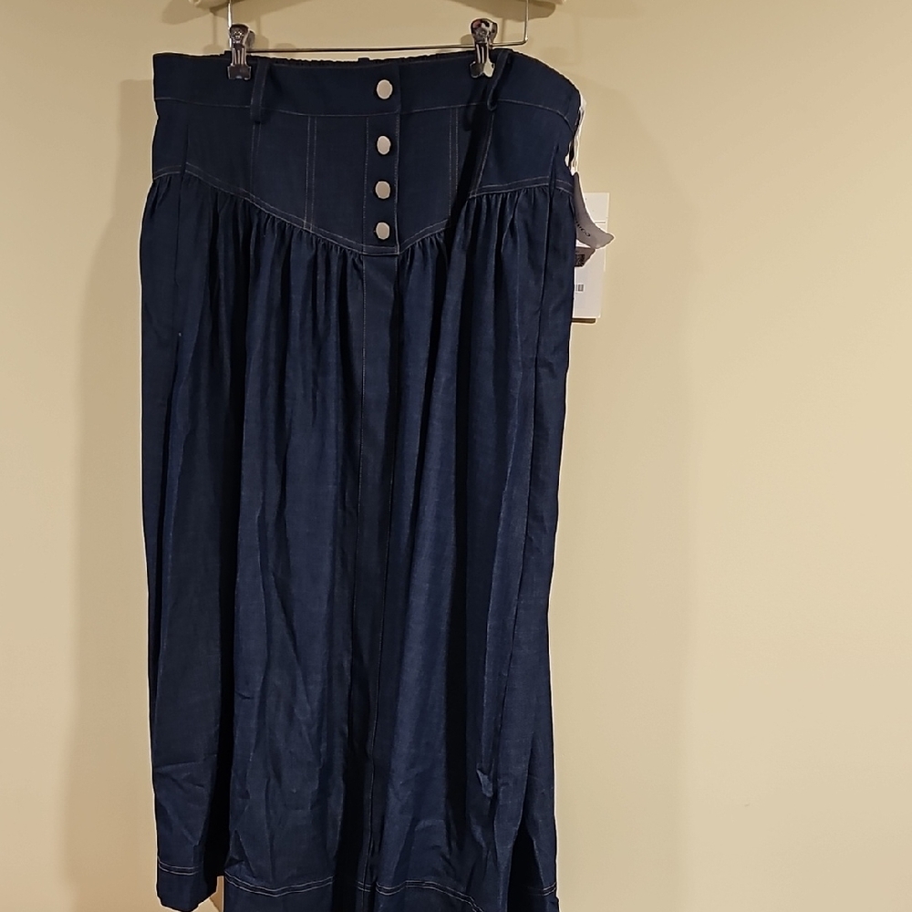 Elegant Navy A-Line Skirt